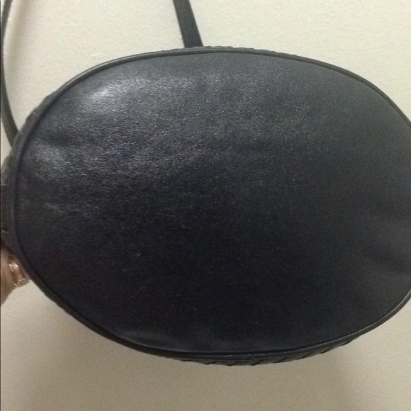 🔥😍Vintage 1Day sale 😬🔥bag color gold/ black - Picture 3 of 8